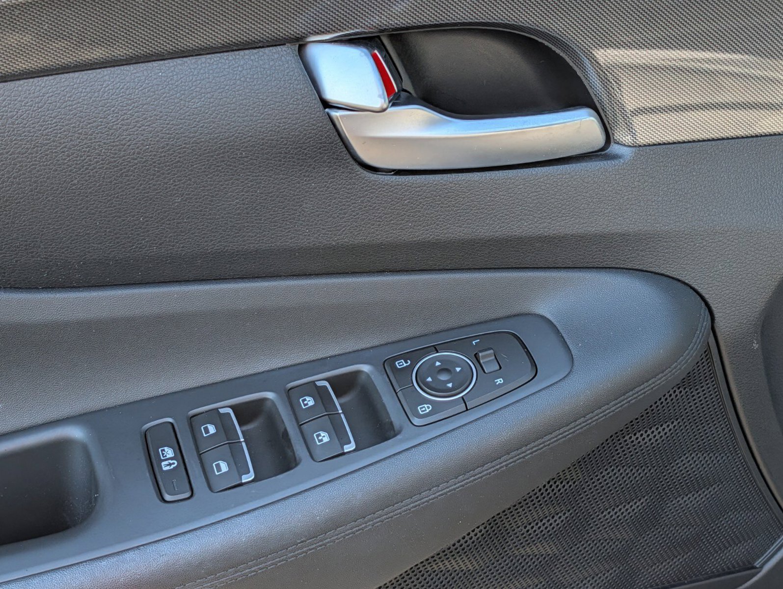 Used 2023 Hyundai Santa Fe SEL AWD/4WD image 26