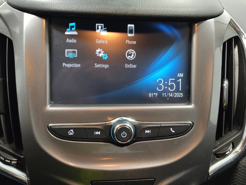 Used 2017 Chevrolet Cruze LT image 25