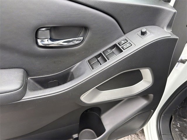 Used 2022 Nissan Frontier SV w/ Technology Package image 12