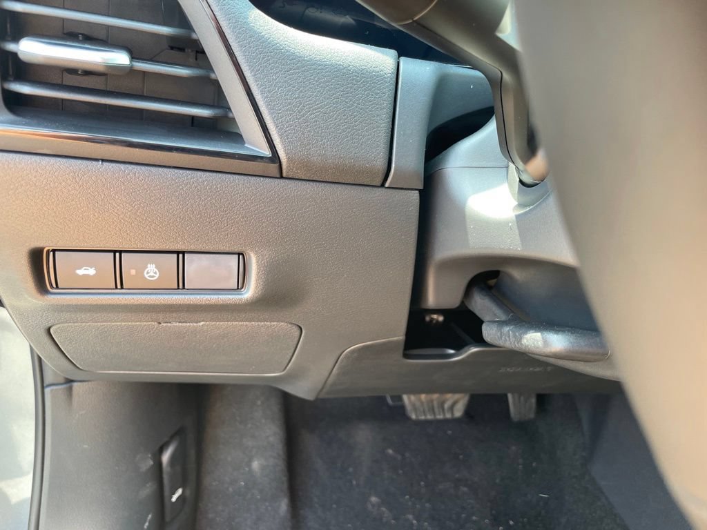 New 2026 Nissan Sentra SV w/ SV Convenience Package FWD image 12
