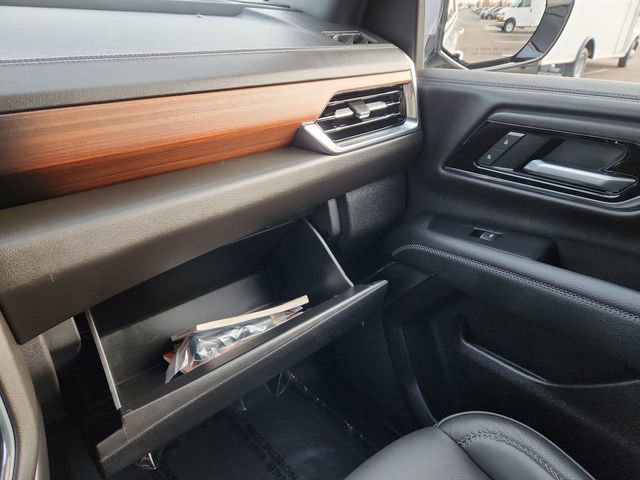 Used 2025 GMC Yukon XL Denali image 50