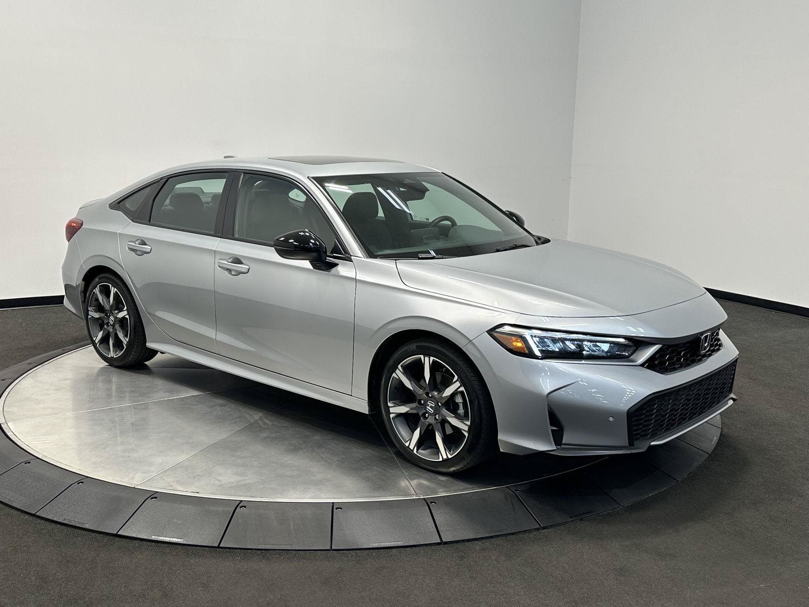 Certified 2025 Honda Civic Sport Touring image 2