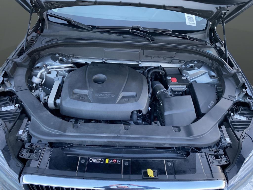 Used 2019 Volvo XC60 T5 Momentum w/ Premium Package image 49