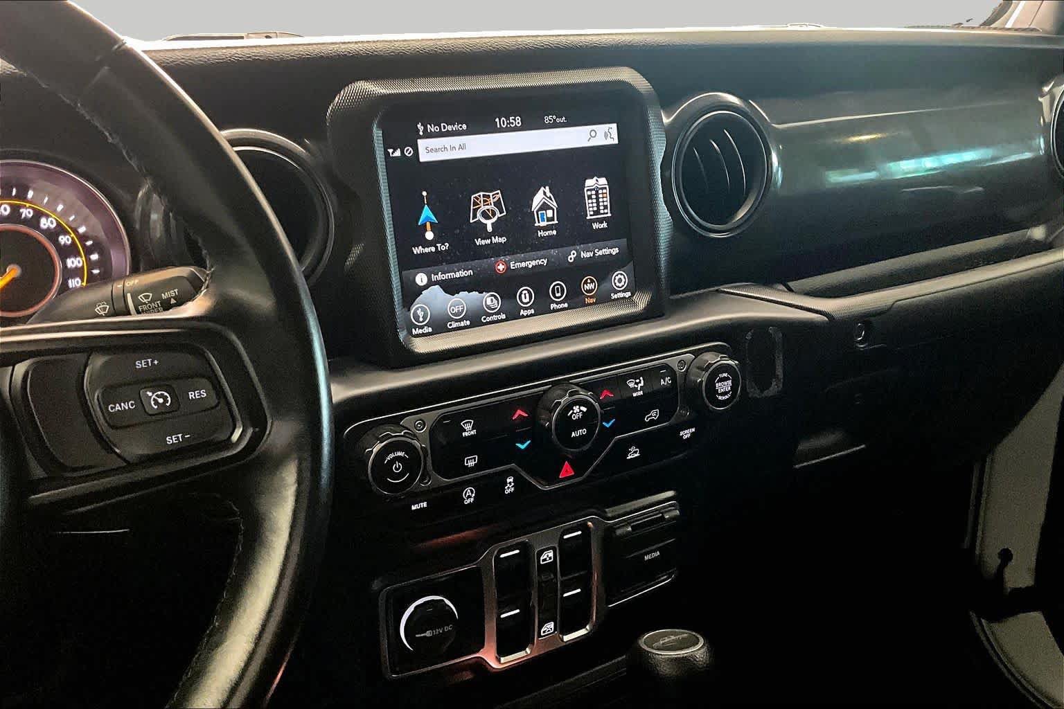 Used 2022 Jeep Gladiator Sport AWD/4WD image 7