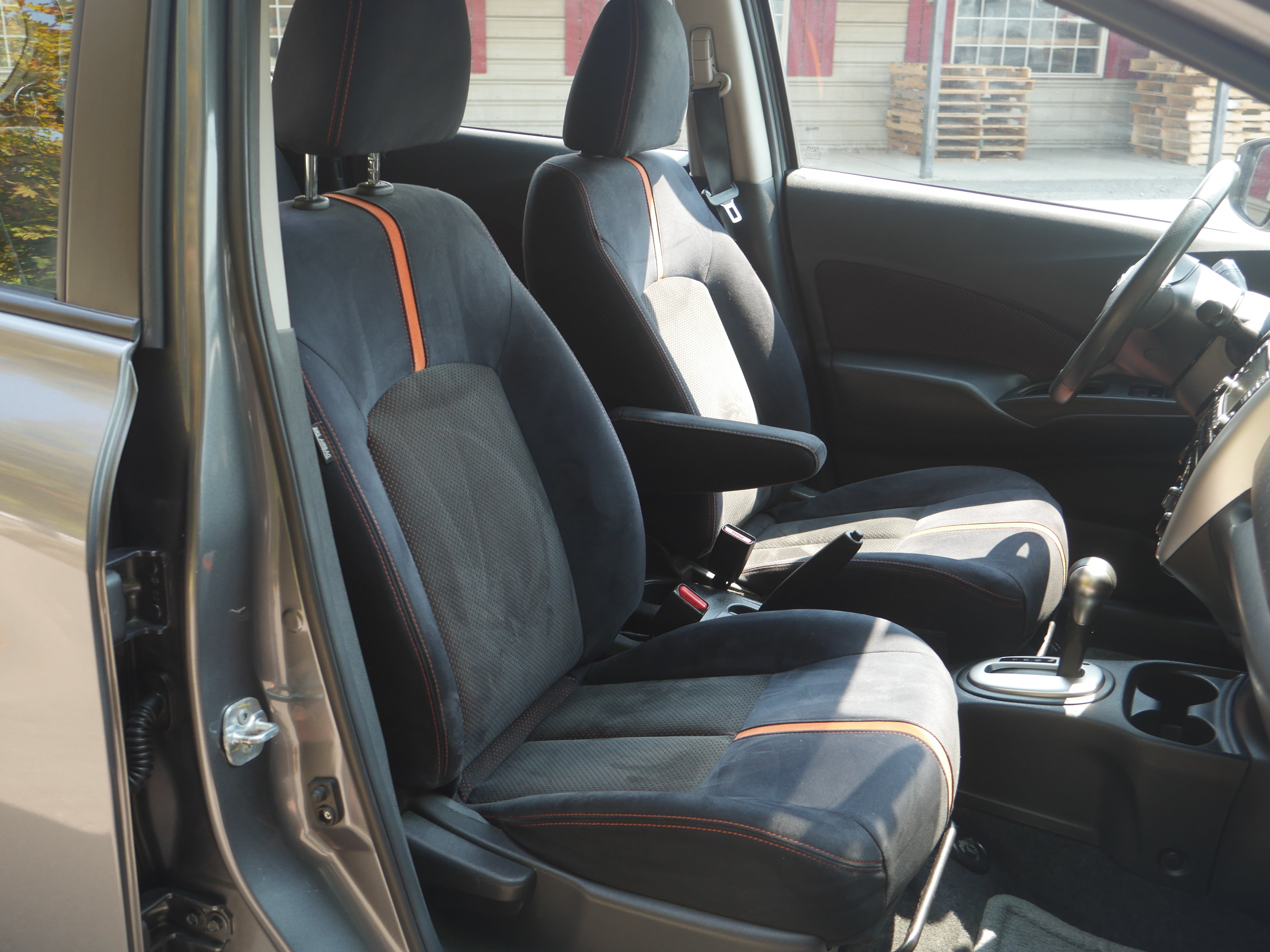 Used 2016 Nissan Versa Note FWD image 24