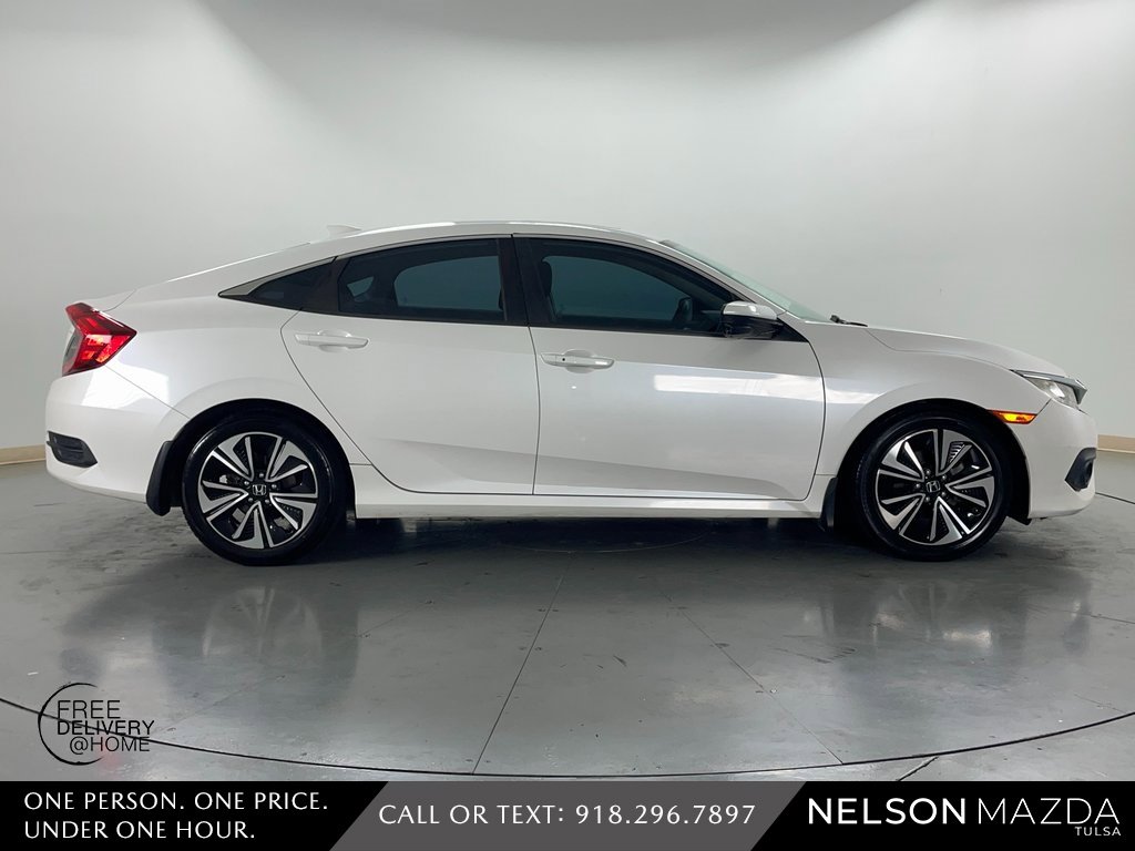 Used 2016 Honda Civic EX-T image 2