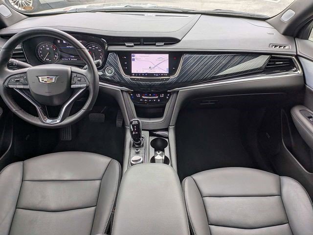 Certified 2024 Cadillac XT6 Premium Luxury w/ Technology Package AWD/4WD image 14