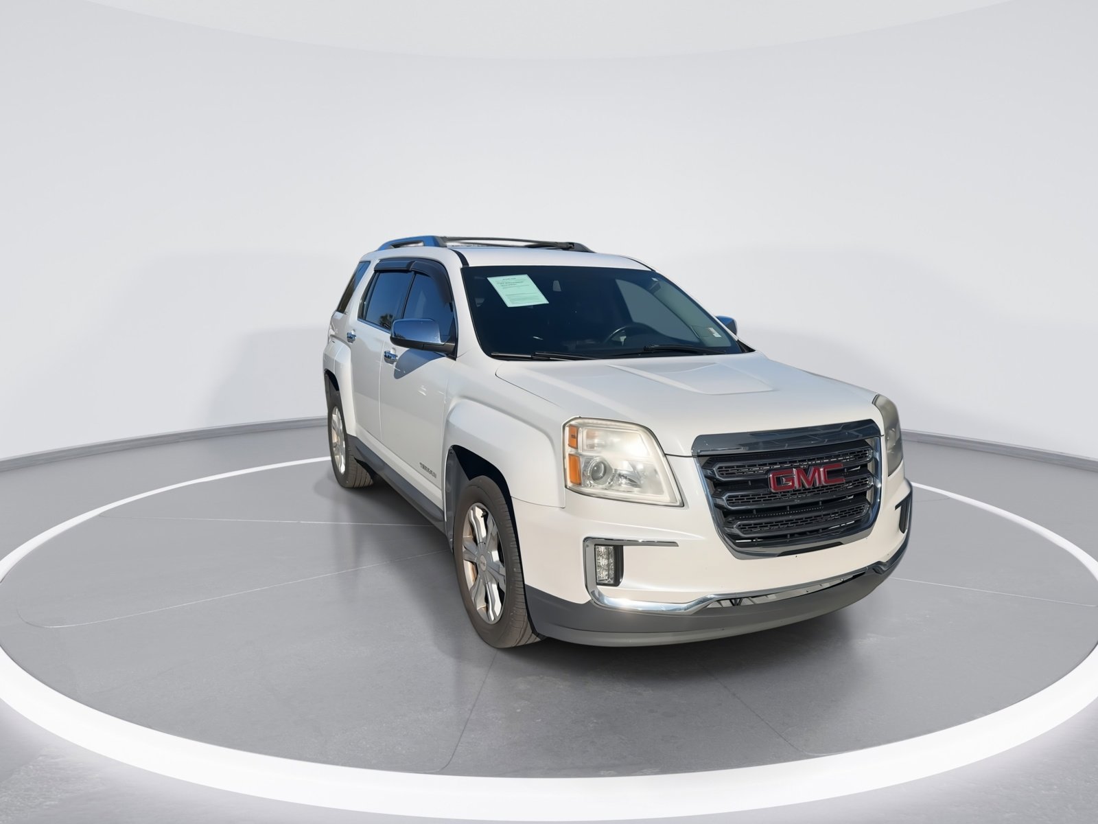 Used 2017 GMC Terrain SLT image 2