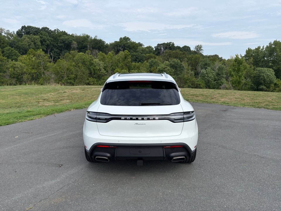 New 2026 Porsche Macan AWD/4WD image 6
