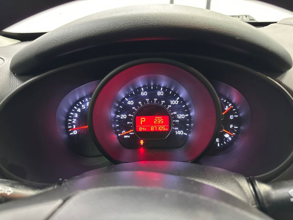 Used 2015 Kia Soul FWD image 25