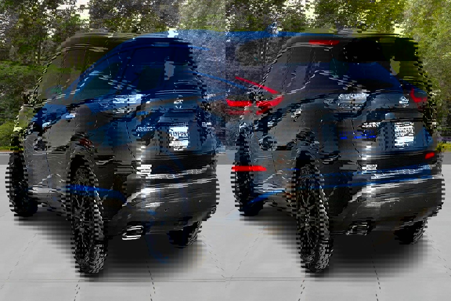 Used 2021 Nissan Murano Platinum w/ Cargo Package image 4