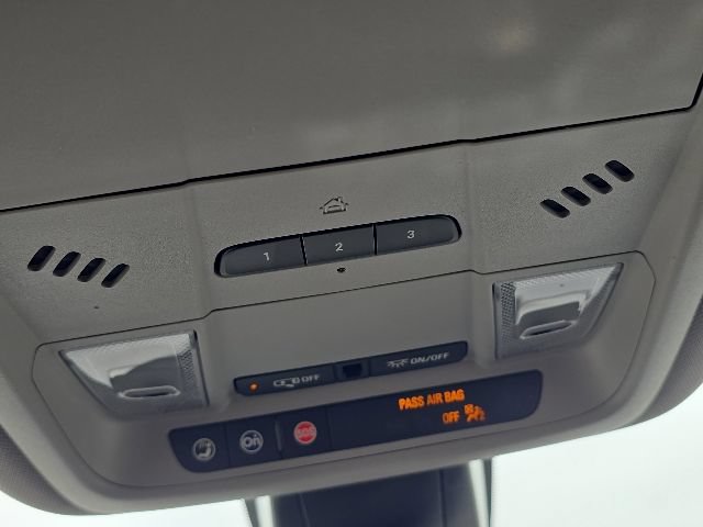 Used 2025 Chevrolet Blazer LT w/ Convenience Package FWD image 40
