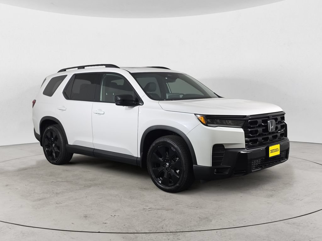 Used 2026 Honda Pilot Black Edition image 3