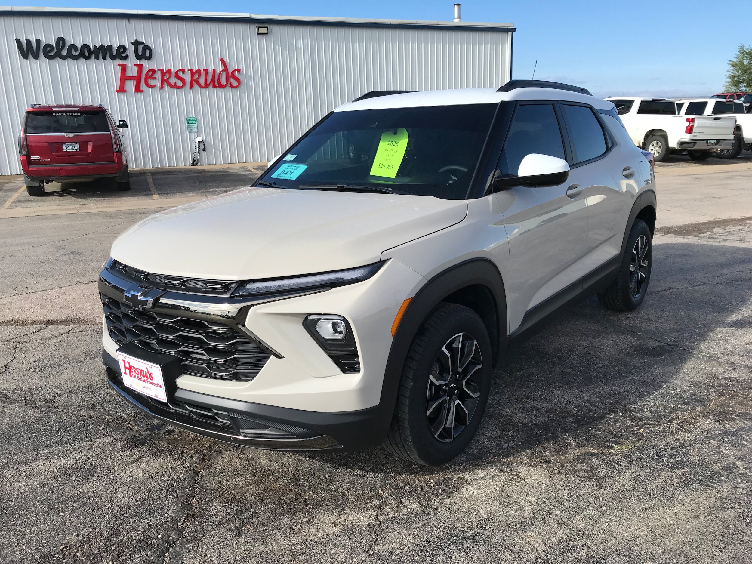 Used 2026 Chevrolet TrailBlazer ACTIV w/ Convenience Package AWD/4WD image 2