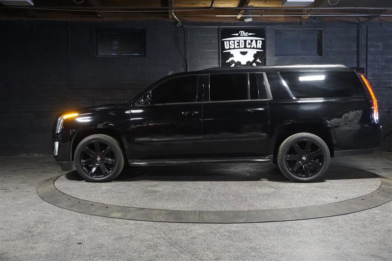 Used 2015 Cadillac Escalade ESV Luxury image 4