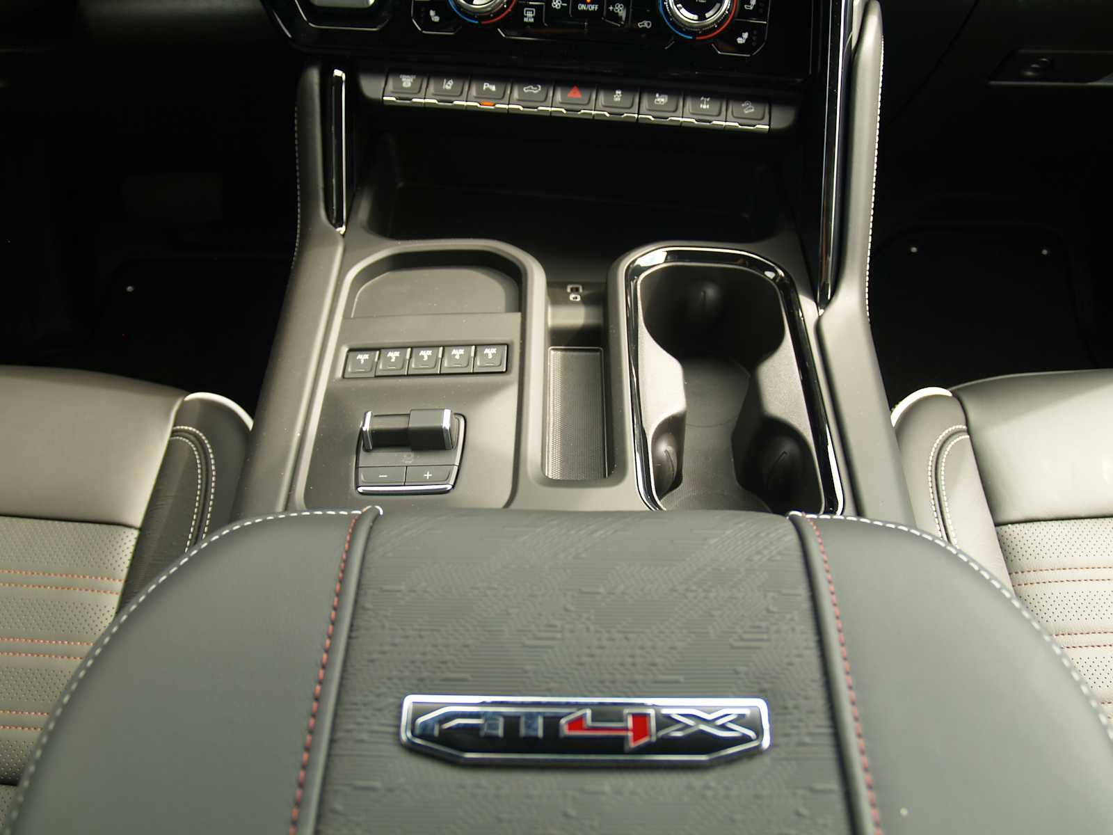 New 2026 GMC Sierra 2500 AT4X image 25