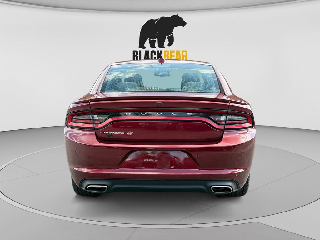 Used 2018 Dodge Charger GT AWD/4WD image 4