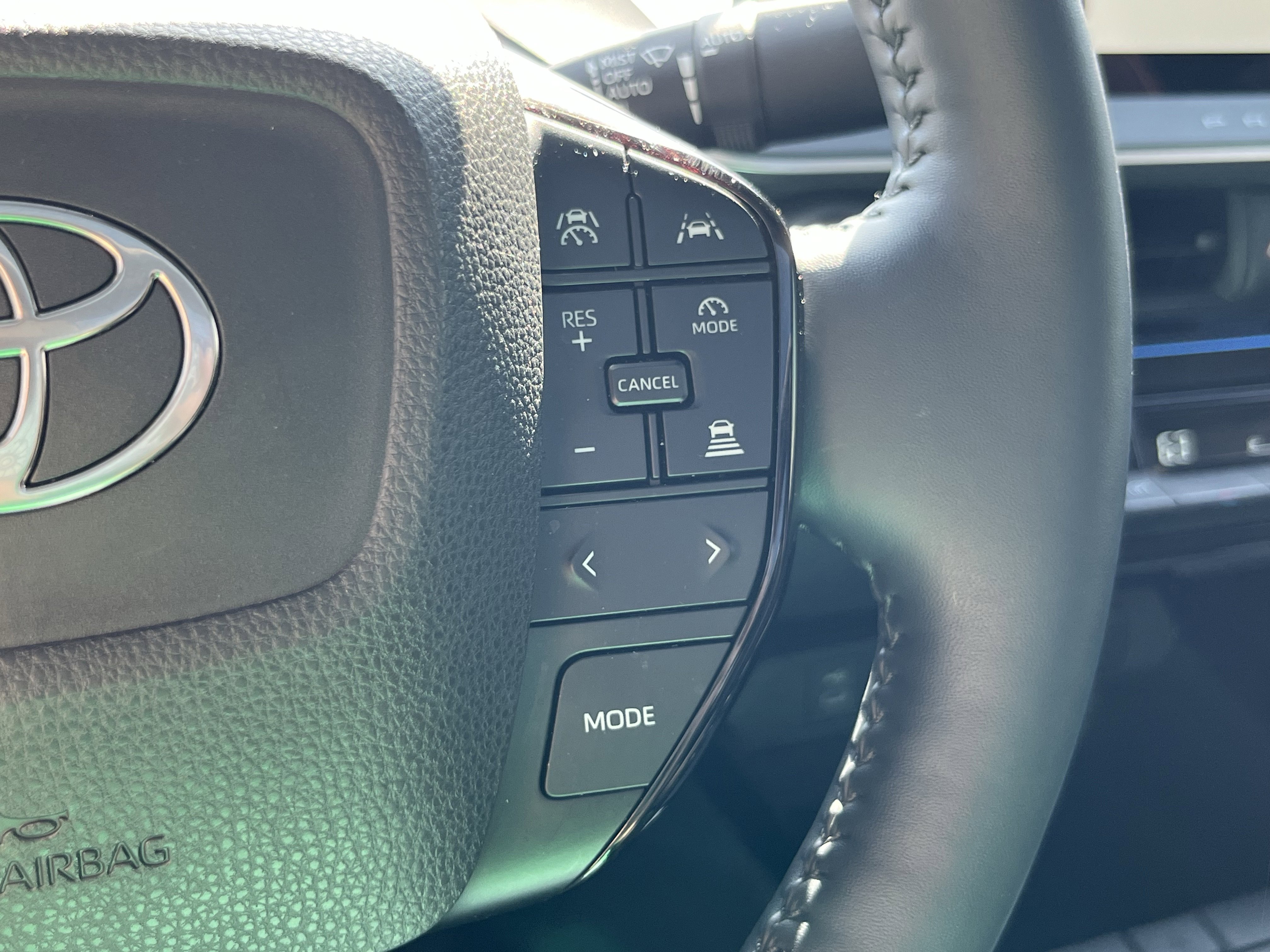 Used 2024 Toyota Prius XLE image 22