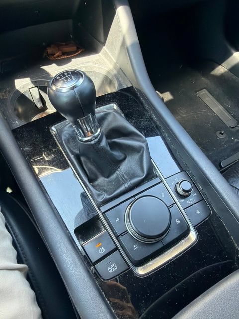 Used 2022 MAZDA MAZDA3 s FWD image 9