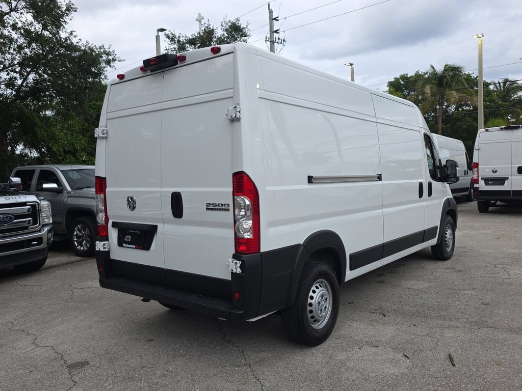 Used 2025 RAM ProMaster 2500 w/ Convenience Group FWD image 9