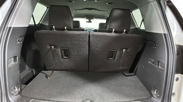 Used 2017 GMC Acadia SLE FWD image 28