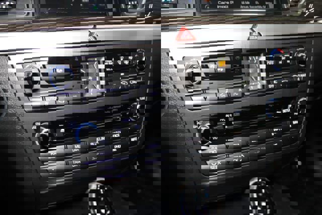 Used 2015 Hyundai Genesis 3.8 w/ Option Group 03 image 18