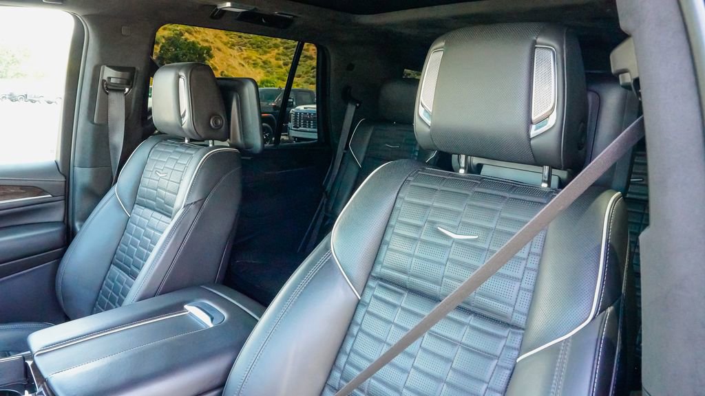Used 2023 Cadillac Escalade Sport Platinum image 15