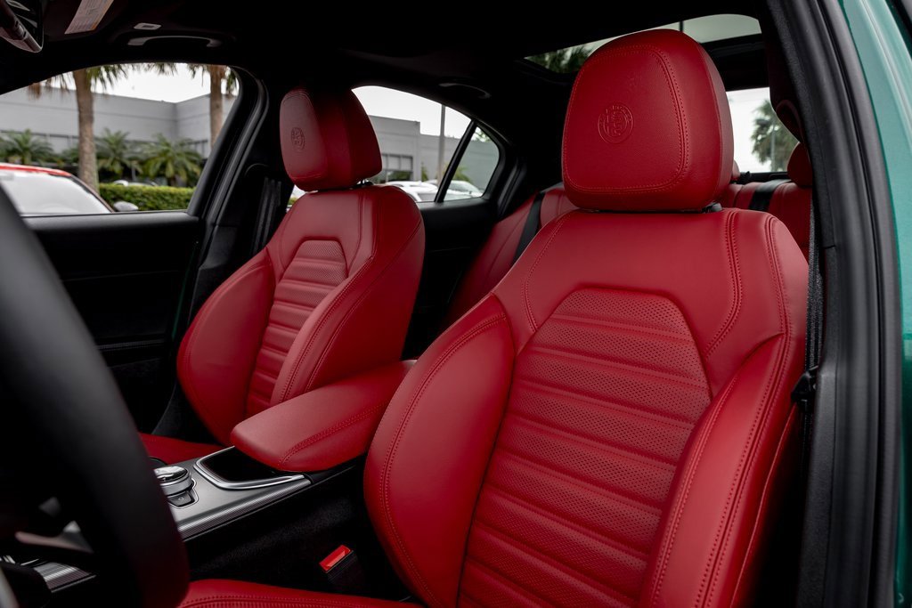 New 2025 Alfa Romeo Giulia w/ Veloce Package Rwd image 26
