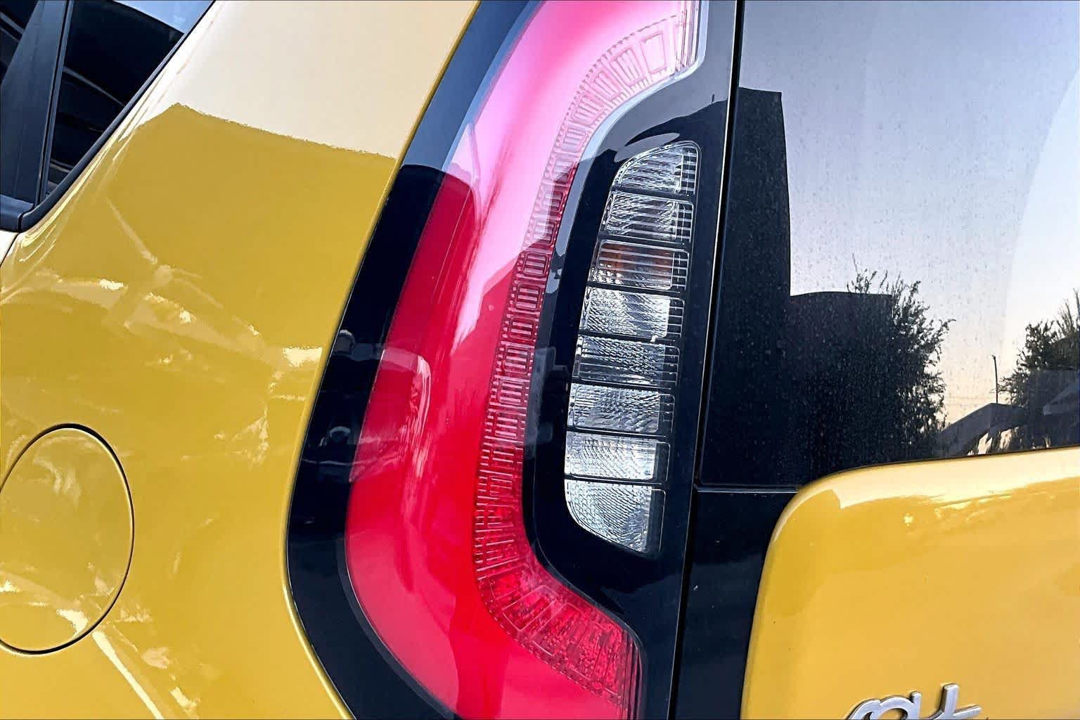 Used 2014 Kia Soul ! w/ Sun & Sound Package FWD image 30