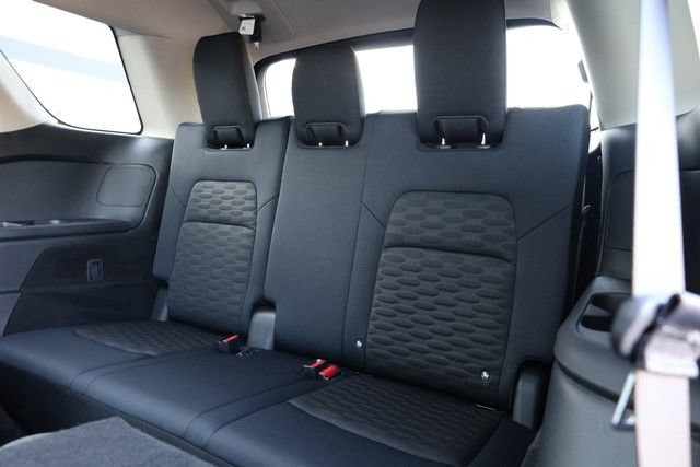 Certified 2025 Nissan Pathfinder SV w/ SV Premium Package FWD image 28