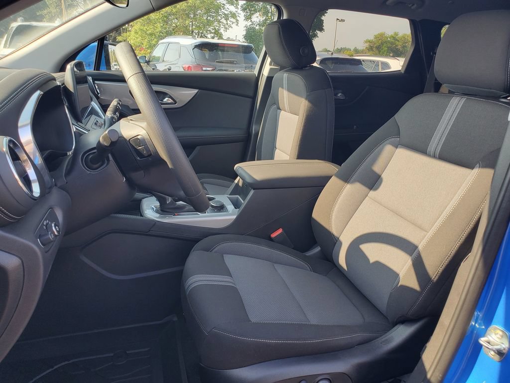 New 2026 Chevrolet Blazer LT w/ LPO, Floor Liner Package AWD/4WD image 6