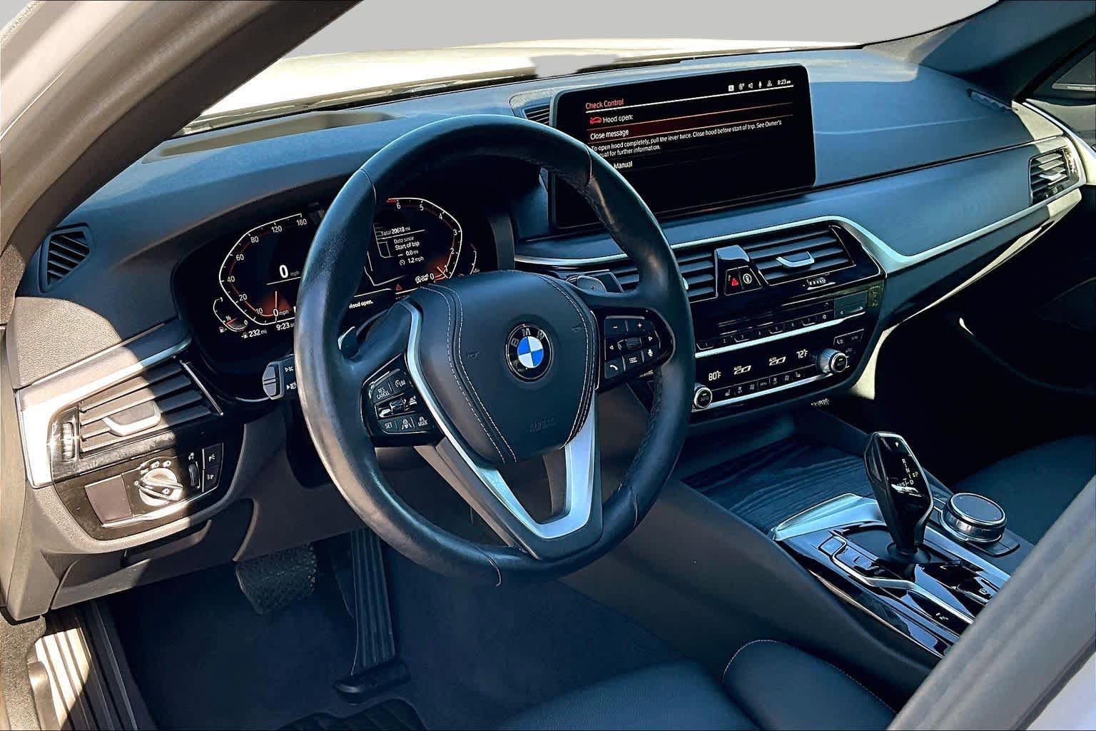 Used 2023 BMW 530i w/ Premium Package RWD image 17
