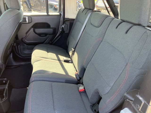 Certified 2025 Jeep Wrangler Unlimited Rubicon AWD/4WD image 26