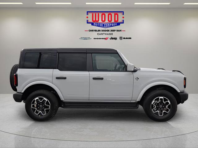 New 2026 Ford Bronco Outer Banks image 2