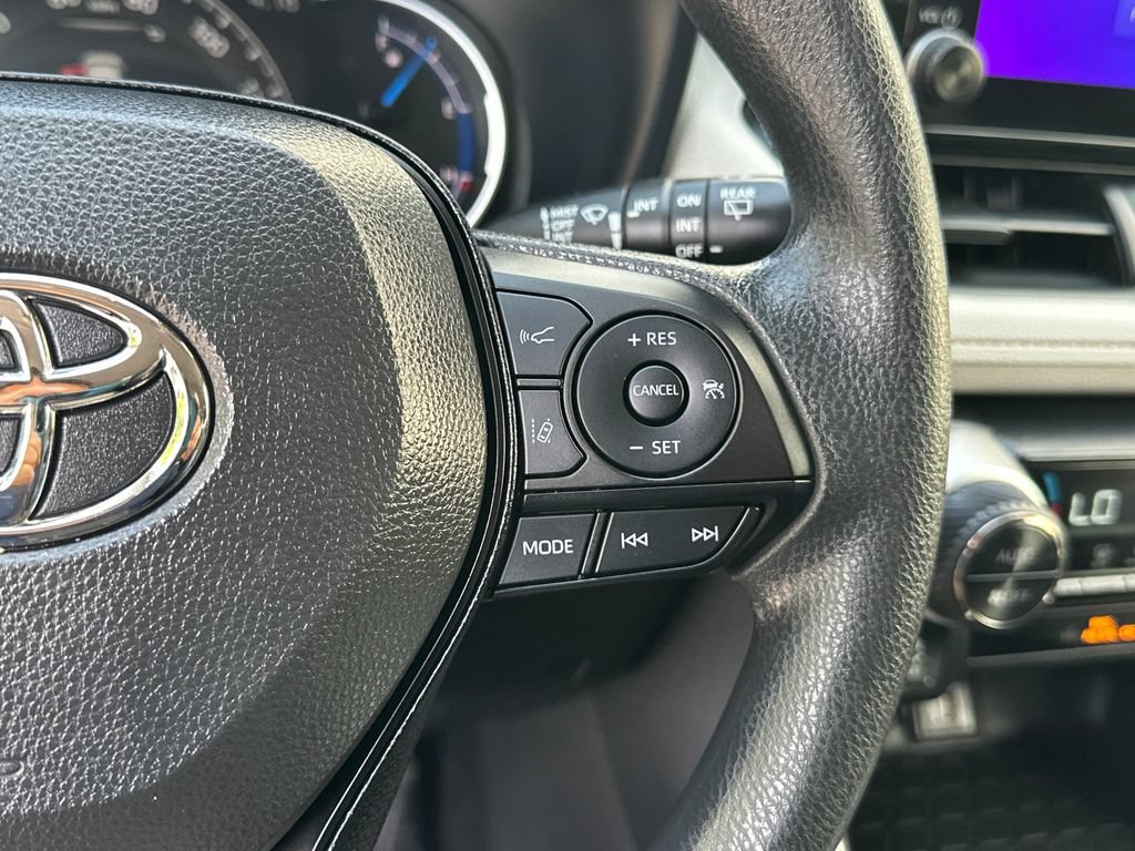 Certified 2025 Toyota RAV4 XLE AWD/4WD image 24