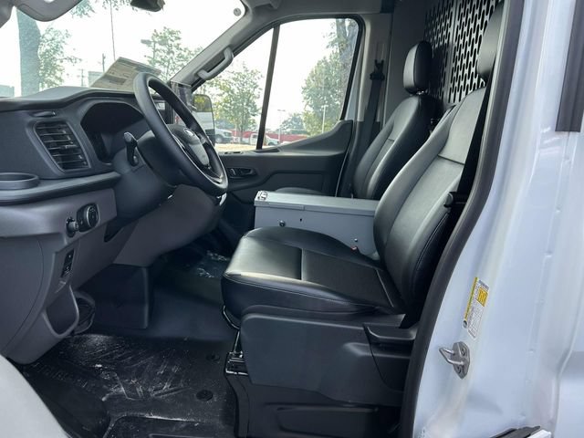 New 2026 Ford Transit 250 148 Medium Roof RWD image 17