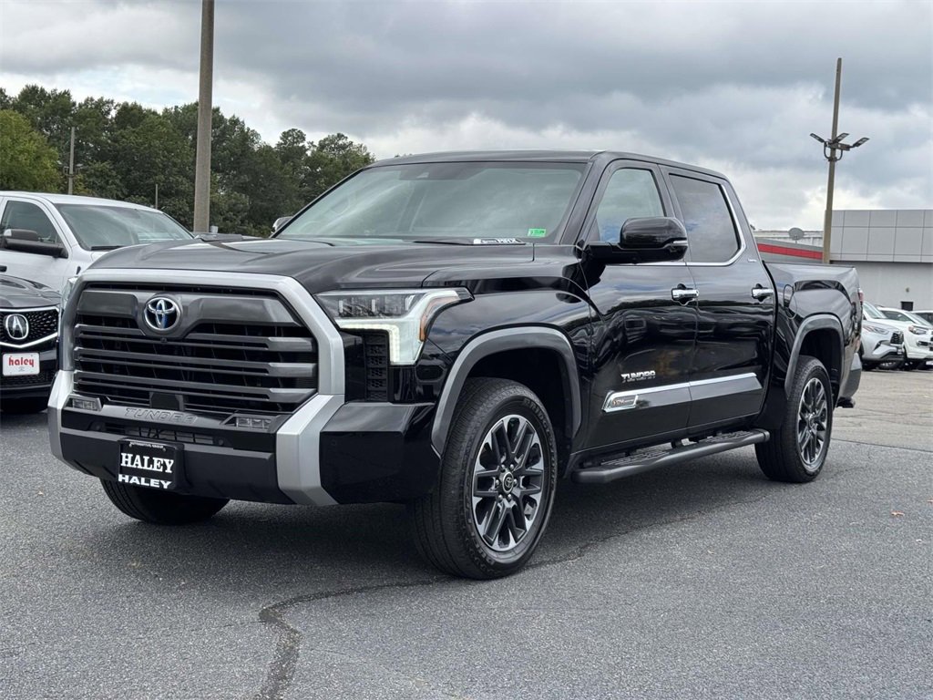 Used 2024 Toyota Tundra Limited image 25