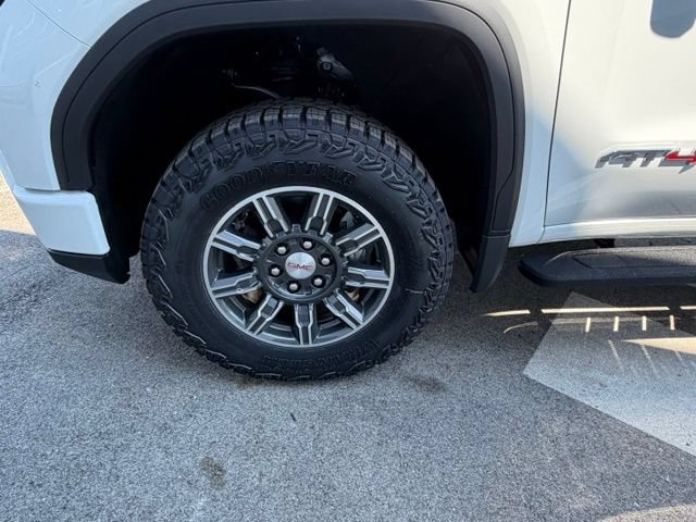 New 2026 GMC Sierra 1500 AT4 w/ AT4 Premium Package AWD/4WD image 33