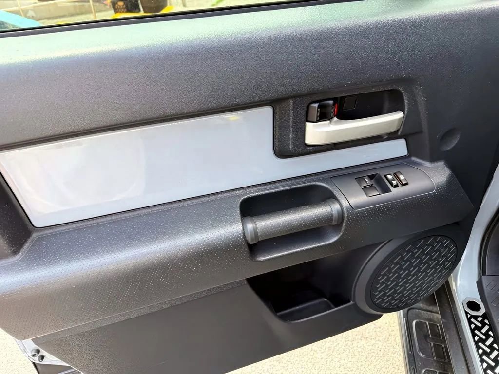 Used 2013 Toyota FJ Cruiser 4WD w/ Trail Teams Special Edition image 10