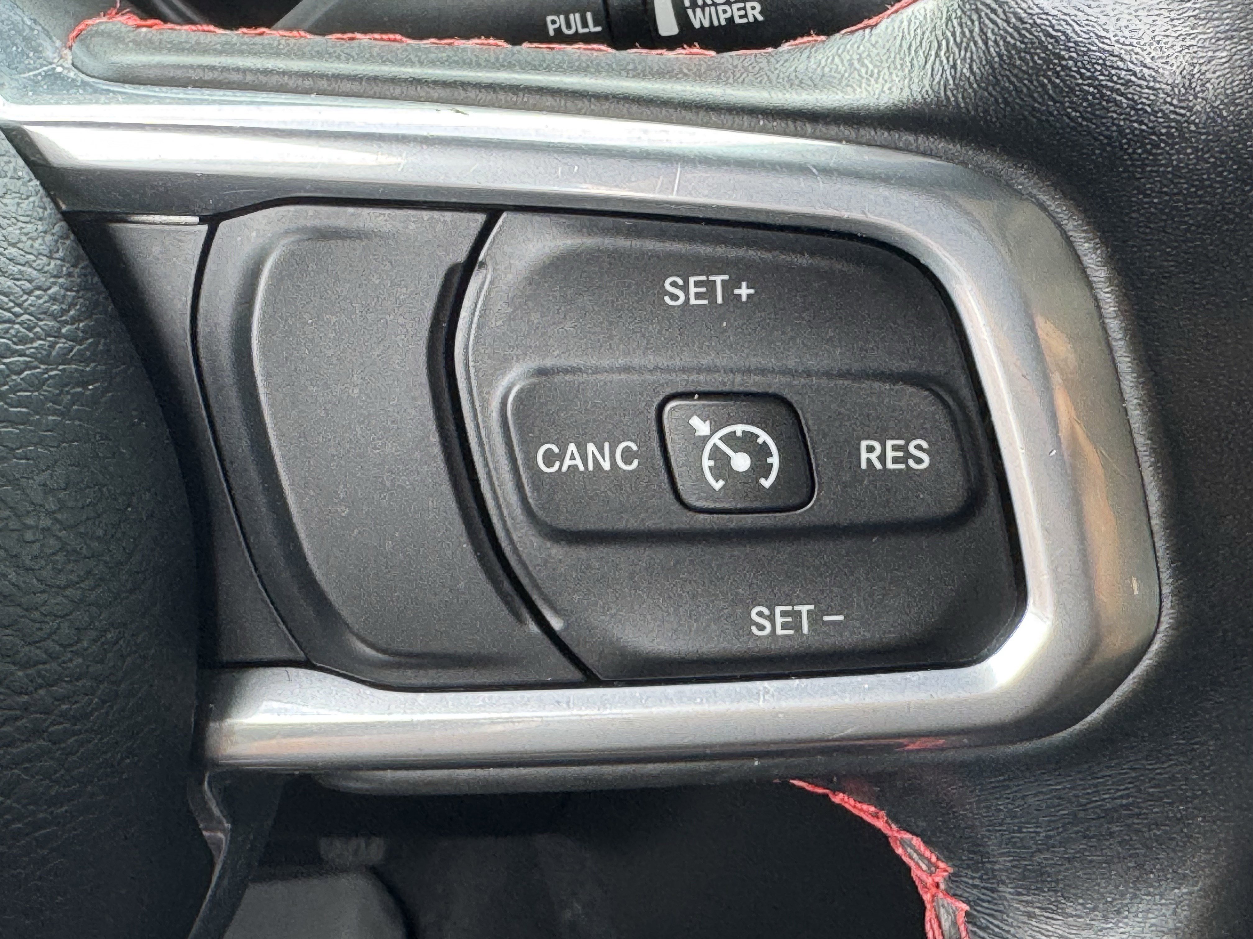 Used 2022 Jeep Gladiator Rubicon AWD/4WD image 23