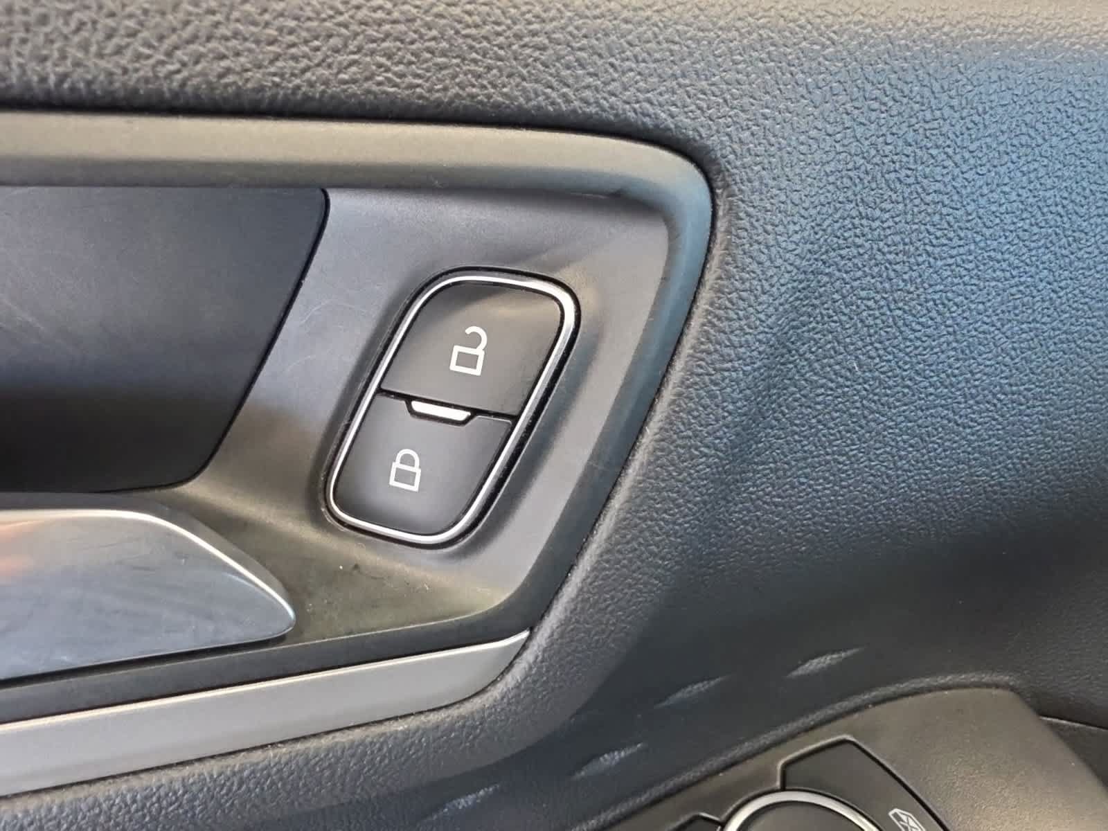 Used 2020 Ford Escape SE AWD/4WD image 18