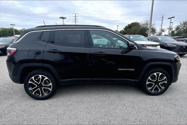 Used 2023 Jeep Compass Limited AWD/4WD image 4
