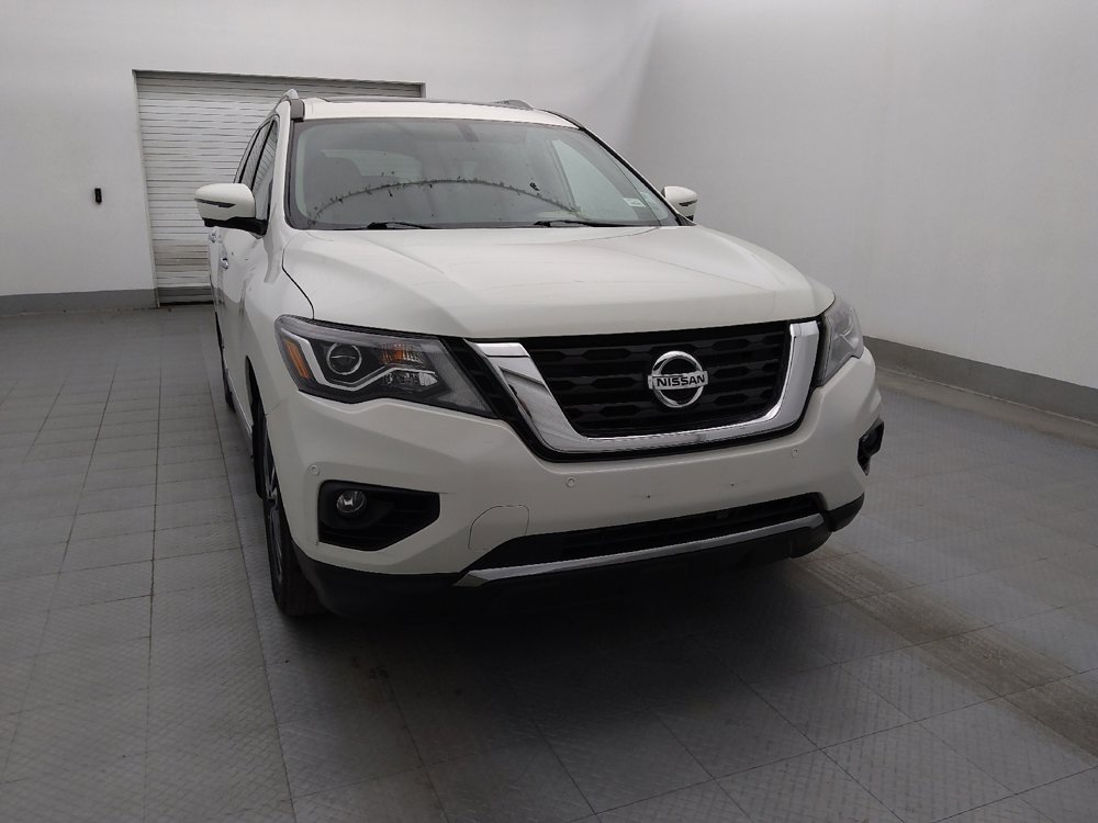 Used 2019 Nissan Pathfinder Platinum image 14