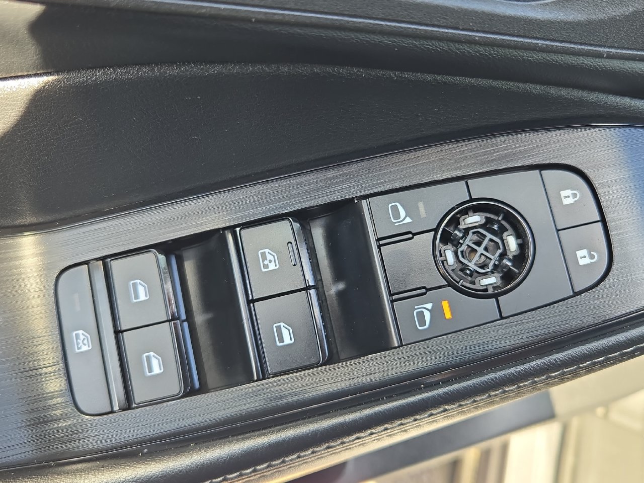 Certified 2024 Nissan Rogue SV AWD/4WD image 28