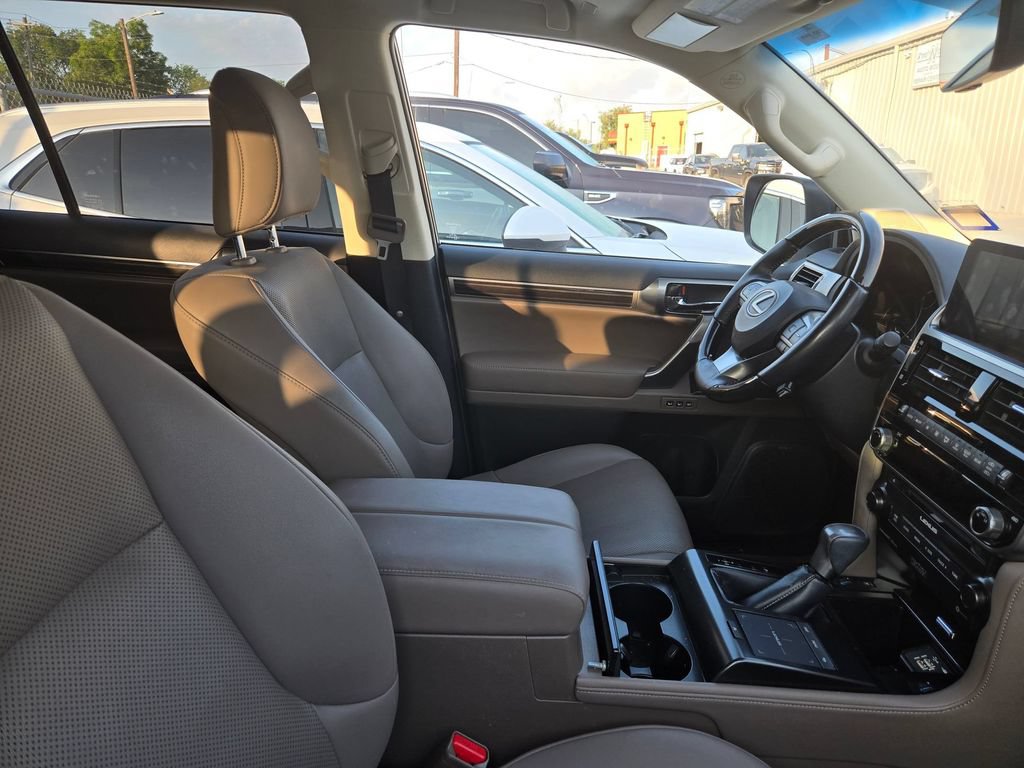 Used 2022 Lexus GX 460 Premium AWD/4WD image 7