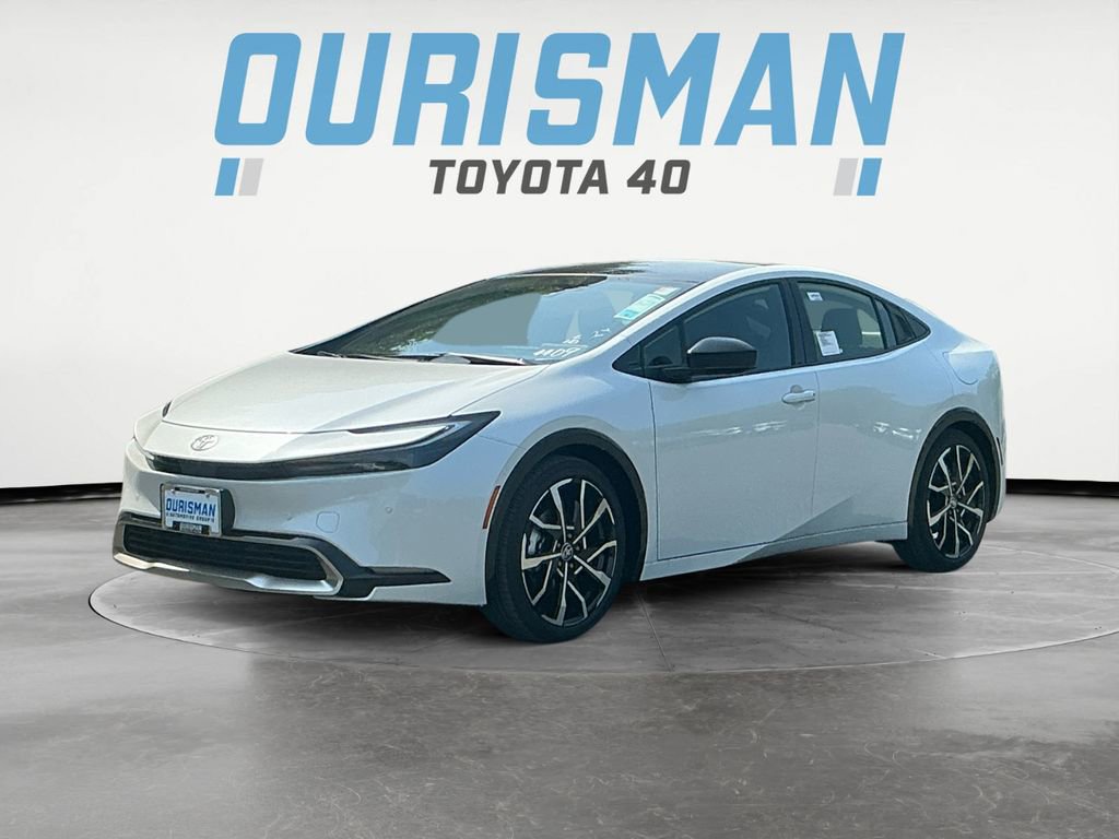 New 2025 Toyota Prius Plug-In Hybrid image 2