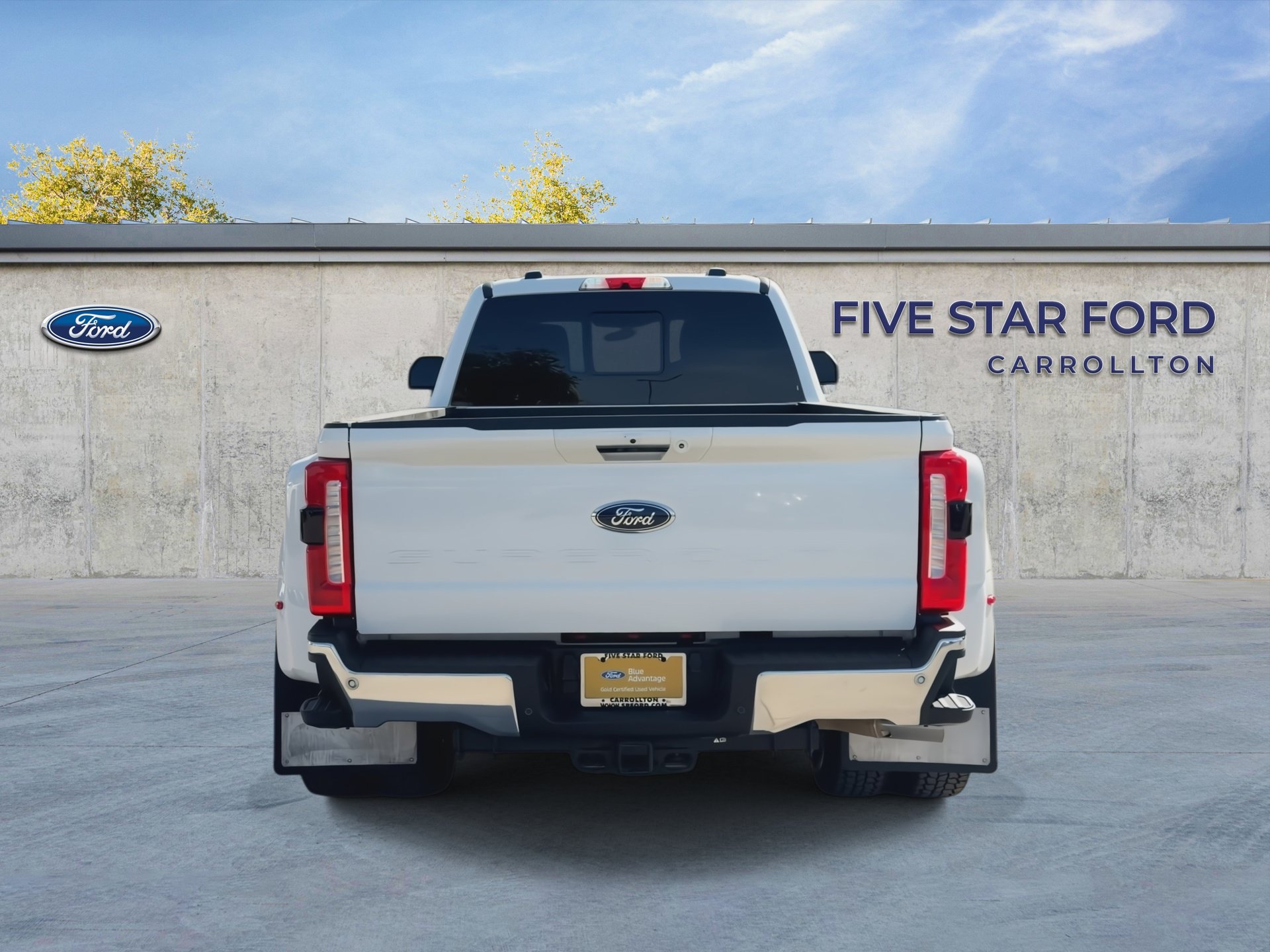 Used 2024 Ford F350 Lariat w/ Lariat Ultimate Package AWD/4WD image 7