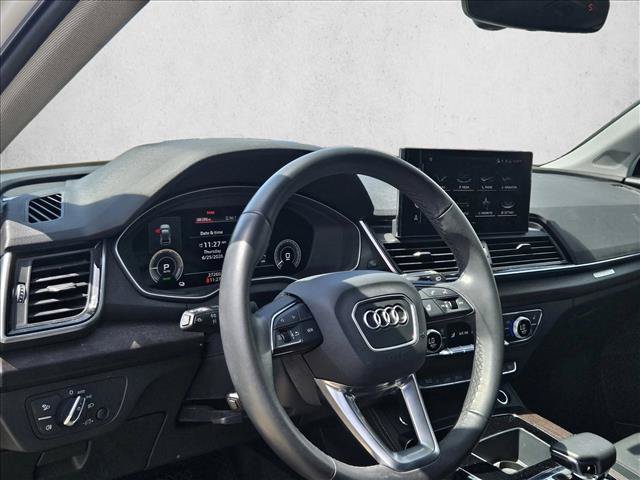 Used 2023 Audi Q5 e Premium Plus w/ Premium Plus Package AWD/4WD image 9