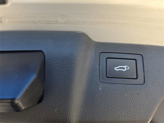 Used 2017 Hyundai Santa Fe Sport w/ 2.0T Ultimate Tech Package 05 image 16