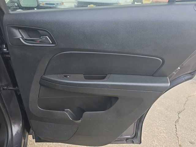 Used 2015 Chevrolet Equinox LT w/ Driver Convenience Package FWD image 13